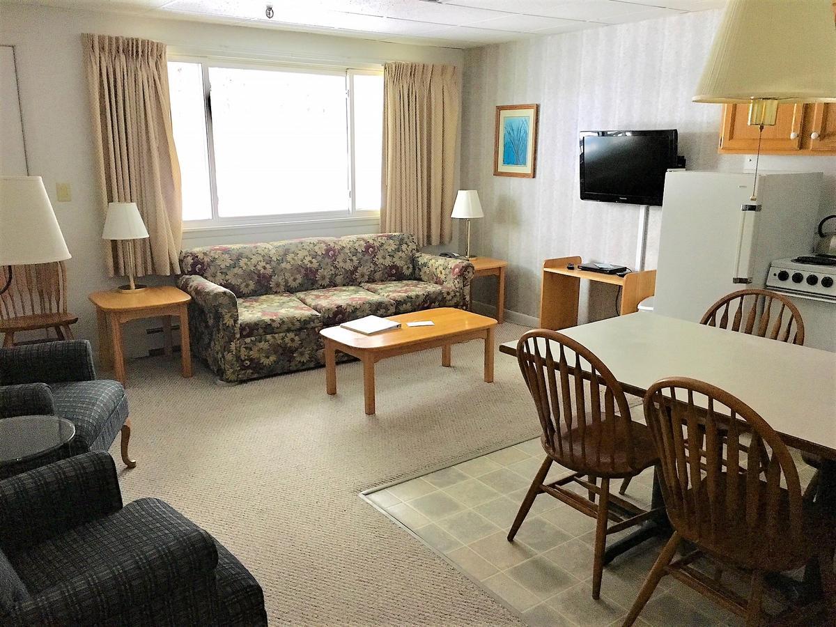 Forest Glen Inn นอร์ทคอนเวย์ ภายนอก รูปภาพ