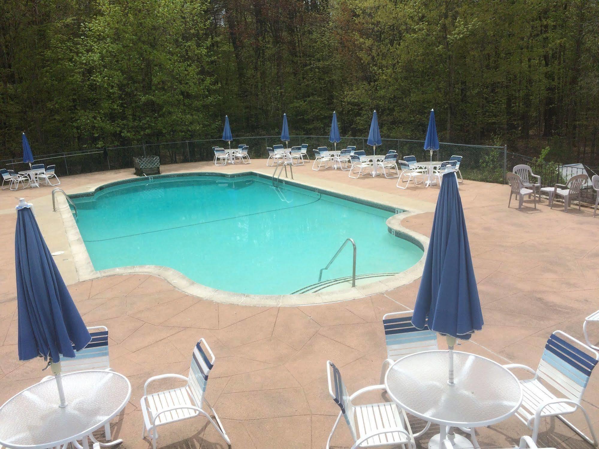 Forest Glen Inn นอร์ทคอนเวย์ ภายนอก รูปภาพ